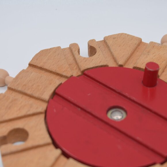Thomas The Train Wooden Railway Roundabout 8-Way Turntable Switch Track USED - Picture 3 of 6
